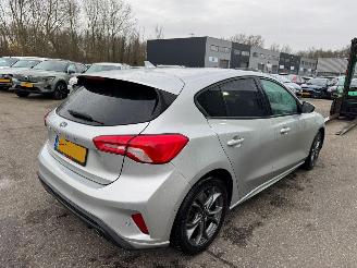 Ford Focus 1.0 EcoBoost ST Line Business picture 5