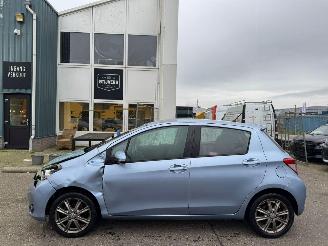 Toyota Yaris 1.3 VVT-i Dynamic AUTOMAAT picture 2