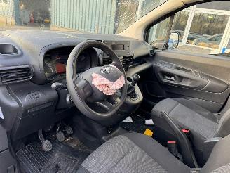 Toyota Proace CITY 1.5 D-4D Cool Comfort picture 12