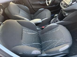 Peugeot 208 1.2 VTi Blue Lease picture 15