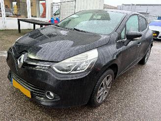 Unfallwagen Renault Clio 1.5 dCi ECO Night&Day 2014/9