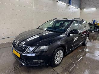 Coche accidentado Skoda Octavia Combi 1.6 TDI Greentech Ambition Business AUTOMAAT 2018/6