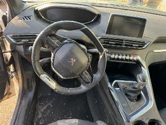 Peugeot 5008 1.2 PureTech Blue Lease Premium picture 14