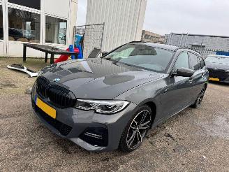 Voiture accidenté BMW 3-serie Touring 330e AUTOMAAT Business Edition Plus BJ 2021 2021/7