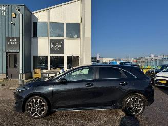 Kia Ceed 1.0 T-GDi GT-Line picture 2