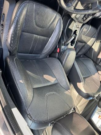 Ford Kuga 1.6 TDCI AUT 4WD TITANIUM picture 15