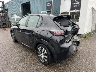 Peugeot e-208 EV Active Pack 50 kWh AUTOMAAT picture 2