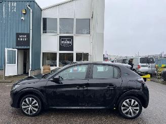 škoda osobní automobily Peugeot e-208 EV Active Pack 50 kWh AUTOMAAT 2023/10