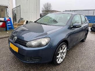 Unfallwagen Volkswagen Golf 1.4 Trendline 2010/1