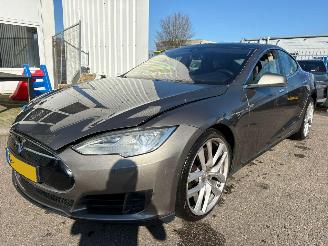 krockskadad bil auto Tesla Model S 85D Base 2015/8