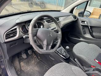 Citroën C3 1.2 PureTech Selection picture 13