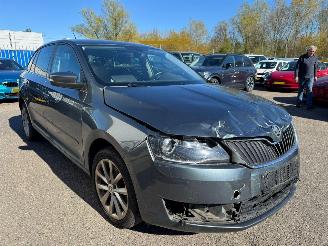 skadebil auto Skoda Rapid 1.0 AUTOMAAT  TSI Greentech Clever 2018/10