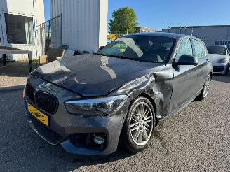BMW 1-serie 120i Executive picture 2