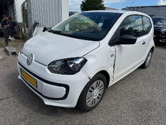 Damaged car Volkswagen Up! 1.0 easy up! BlueMotion 2013/7