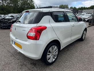 Suzuki Swift 1.2 Select picture 5