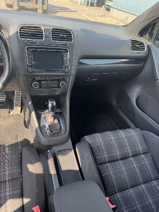 Volkswagen Golf 2.0 GTI picture 9