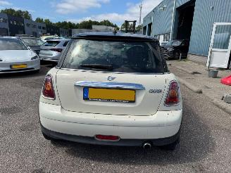 Mini Cooper 3-Deurs 1.6 Cooper Business Line picture 4