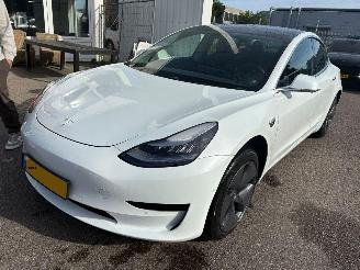 krockskadad bil auto Tesla Model 3 Standard RWD Plus 60 kWh 2019/9