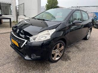  Peugeot 208 1.0 VTi Access 2014/3