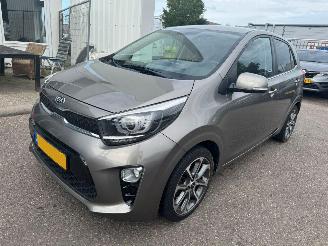 krockskadad bil auto Kia Picanto 1.0 CVVT Design Edition 2019/7