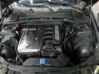 Vrakbiler auto BMW 3-serie 3 serie (E90), Sedan, 2005 / 2011 325i 24V 2005/7