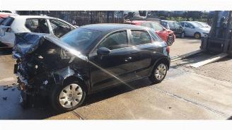Auto da rottamare Audi A1 A1 (8X1/8XK), Hatchback 3-drs, 2010 / 2018 1.0 TFSI 12V 2016