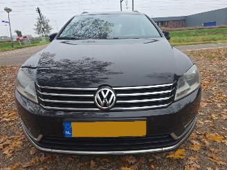 Damaged car Volkswagen Passat  2013/3
