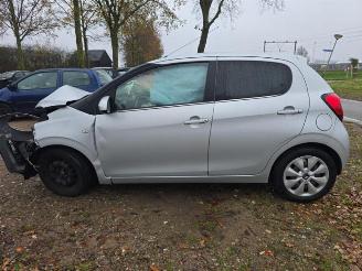 Peugeot 108 108, Hatchback, 2014 1.0 12V picture 3