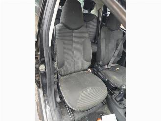 Peugeot 107 107, Hatchback, 2005 / 2014 1.0 12V picture 16