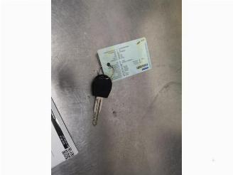 skadebil auto Chevrolet Kalos Kalos (SF48), Hatchback, 2002 / 2008 1.2 2008/8