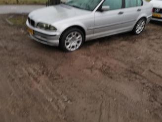 Uttjänta bilar auto BMW 3-serie 3 serie (E46/4), Sedan, 1997 / 2005 316i 2001/4