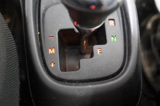 Peugeot 108 108, Hatchback, 2014 1.0 12V VVT-i picture 22