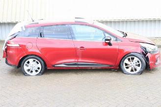 demontáž osobní automobily Renault Clio Clio IV Estate/Grandtour (7R), Combi 5-drs, 2012 / 2021 0.9 Energy TCE 90 12V 2017/5
