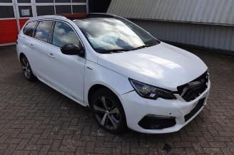 Uttjänta bilar auto Peugeot 308 308 SW (L4/L9/LC/LJ/LR), Combi 5-drs, 2014 / 2021 1.2 12V e-THP PureTech 130 2019/10