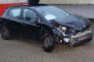 disassembly passenger cars Peugeot 208 208 I (CA/CC/CK/CL), Hatchback, 2012 / 2019 1.6 Blue HDi 100 2017/1