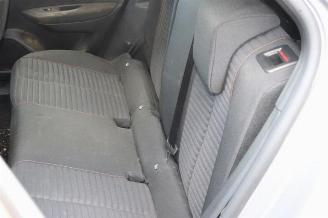 Peugeot 2008 2008 (UD/UK/UR/US/UX), MPV, 2019 1.2 VTi 12V PureTech 100 picture 12