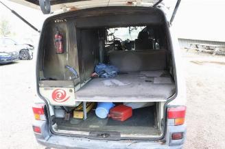 Volkswagen Transporter Transporter/Caravelle T4, Bus, 1990 / 2003 2.4 D picture 35