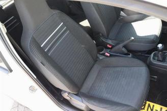 Volkswagen Up! Up! (121), Hatchback, 2011 1.0 12V 60 picture 12