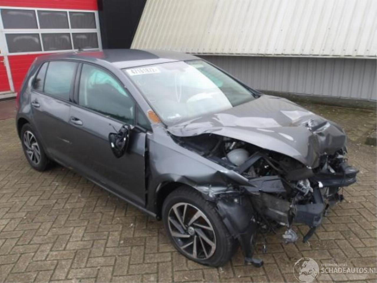 Volkswagen Golf Golf VII (AUA), Hatchback, 2012 / 2021 1.0 TSI 12V BlueMotion