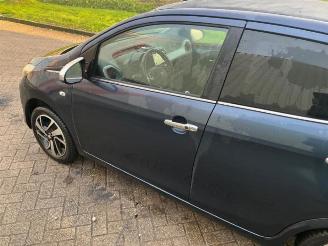 Peugeot 108 108, Hatchback, 2014 1.0 12V picture 30