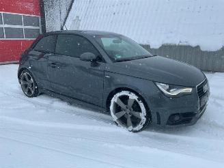 Coche siniestrado Audi A1 A1 (8X1/8XK), Hatchback 3-drs, 2010 / 2018 1.6 TDI 16V 2011/9