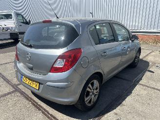 Auto incidentate Opel Corsa 1.2 16V DESIGN EDITION 2013/3