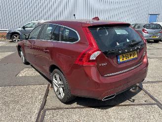 Avarii autoturisme Volvo V-60 2.4 D6 AWD PLUG IN HYBRID  SUMMUM 2013/11