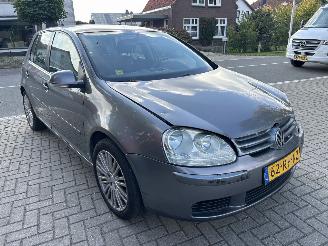 uszkodzony samochody osobowe Volkswagen Golf 1.6 FSI 2005/5