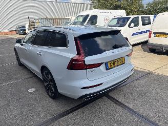 Schadeauto Volvo V-60 2.0 T6  Recharge AWD Inscription Expression 2021/6