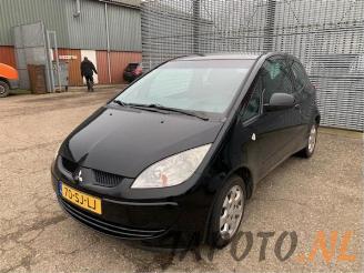 Vrakbiler auto Mitsubishi Colt Colt (Z2/Z3), Hatchback, 2004 / 2012 1.3 16V 2006/1