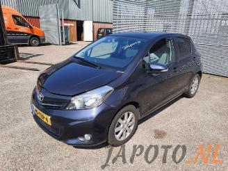 demontáž osobní automobily Toyota Yaris Yaris III (P13), Hatchback, 2010 / 2020 1.33 16V Dual VVT-I 2012/5
