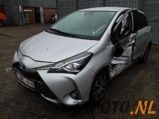 Salvage car Toyota Yaris Yaris III (P13), Hatchback, 2010 / 2020 1.5 16V Hybrid 2019/8