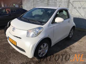 Uttjänta bilar auto Toyota iQ iQ, Hatchback 3-drs, 2009 / 2015 1.0 12V VVT-i 2009/4
