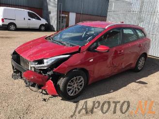 Auto da rottamare Kia Cee d Cee'd Sportswagon (JDC5), Combi, 2012 / 2018 1.6 CRDi 16V VGT 2017/2